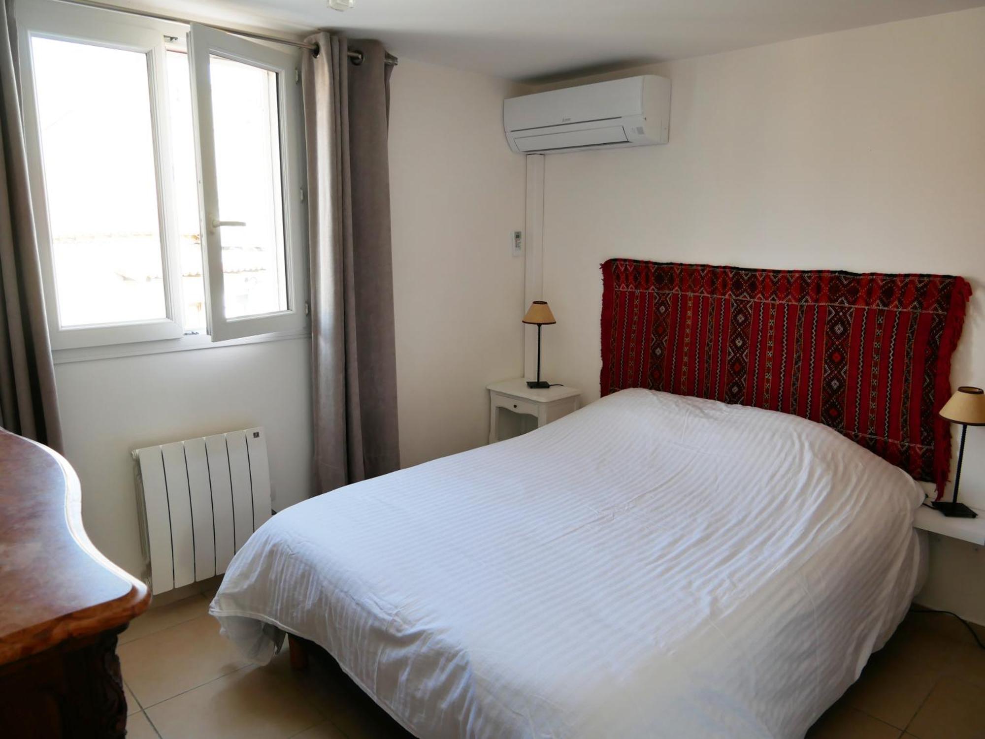 Right By The Sea • Les Embruns Martigues