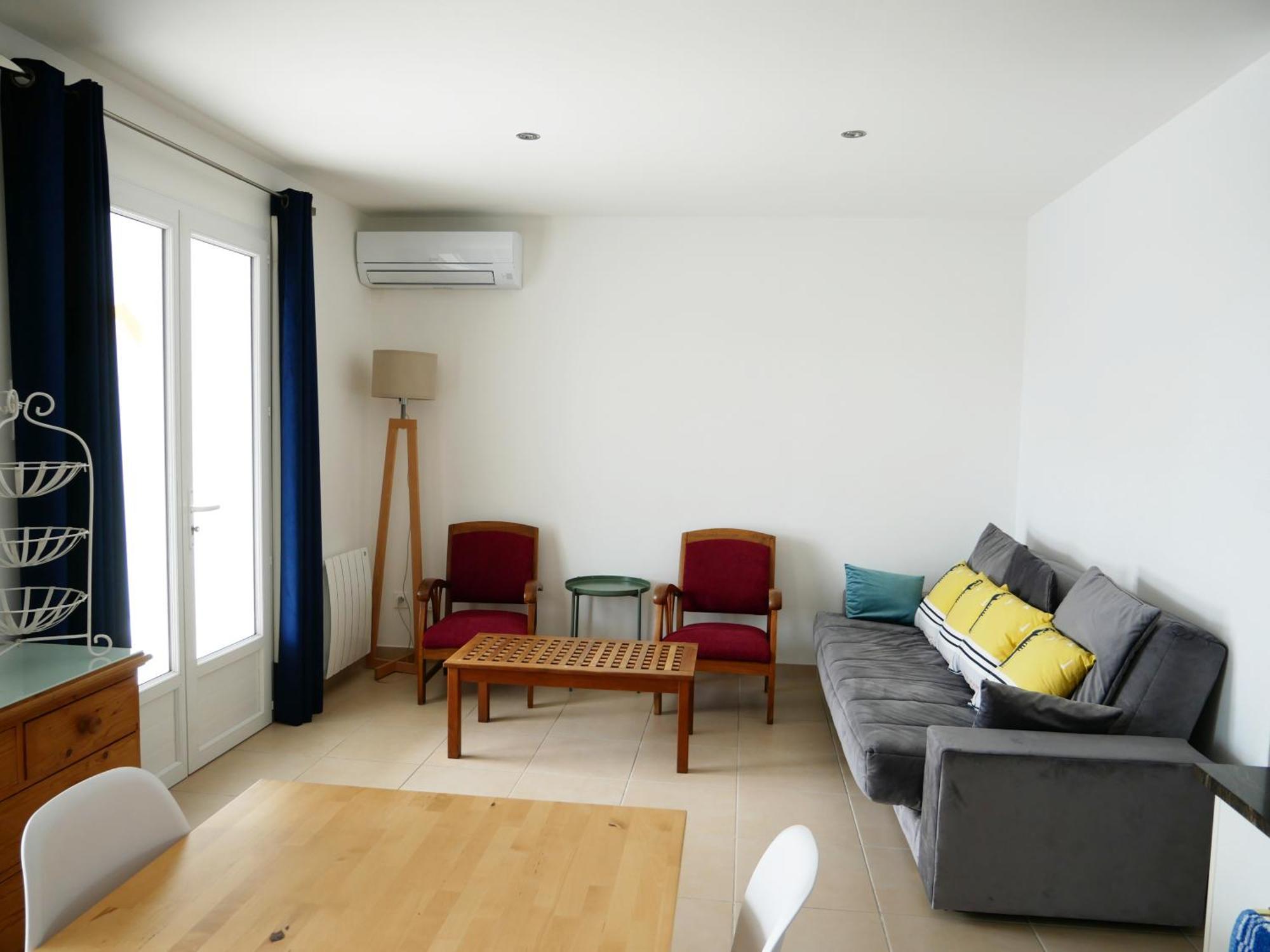 Right By The Sea • Les Embruns Apartment Martigues