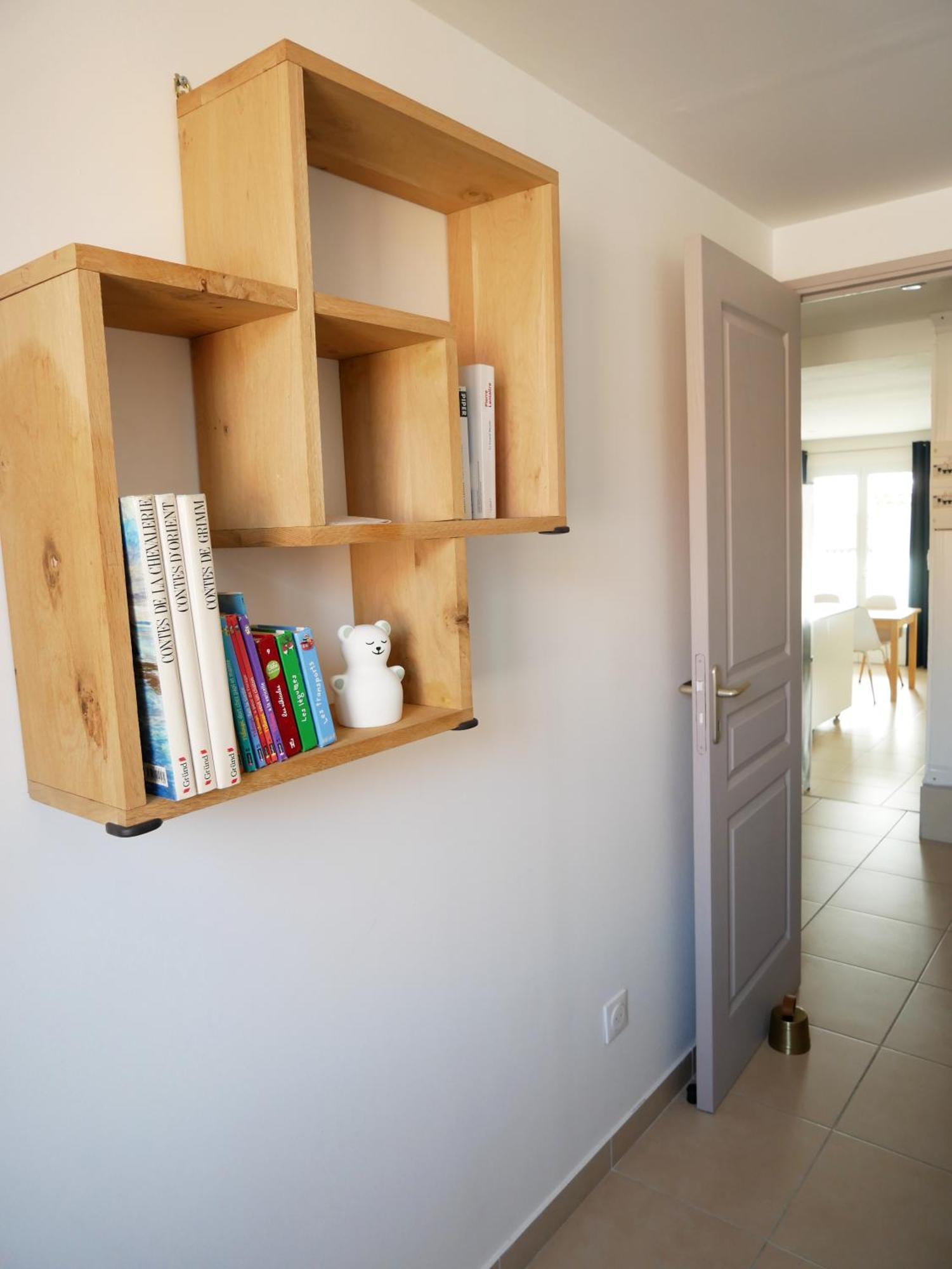 Right By The Sea • Les Embruns Martigues