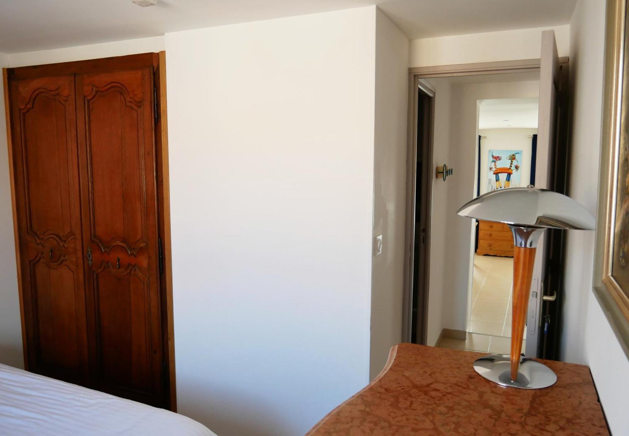 Right By The Sea • Les Embruns Apartment