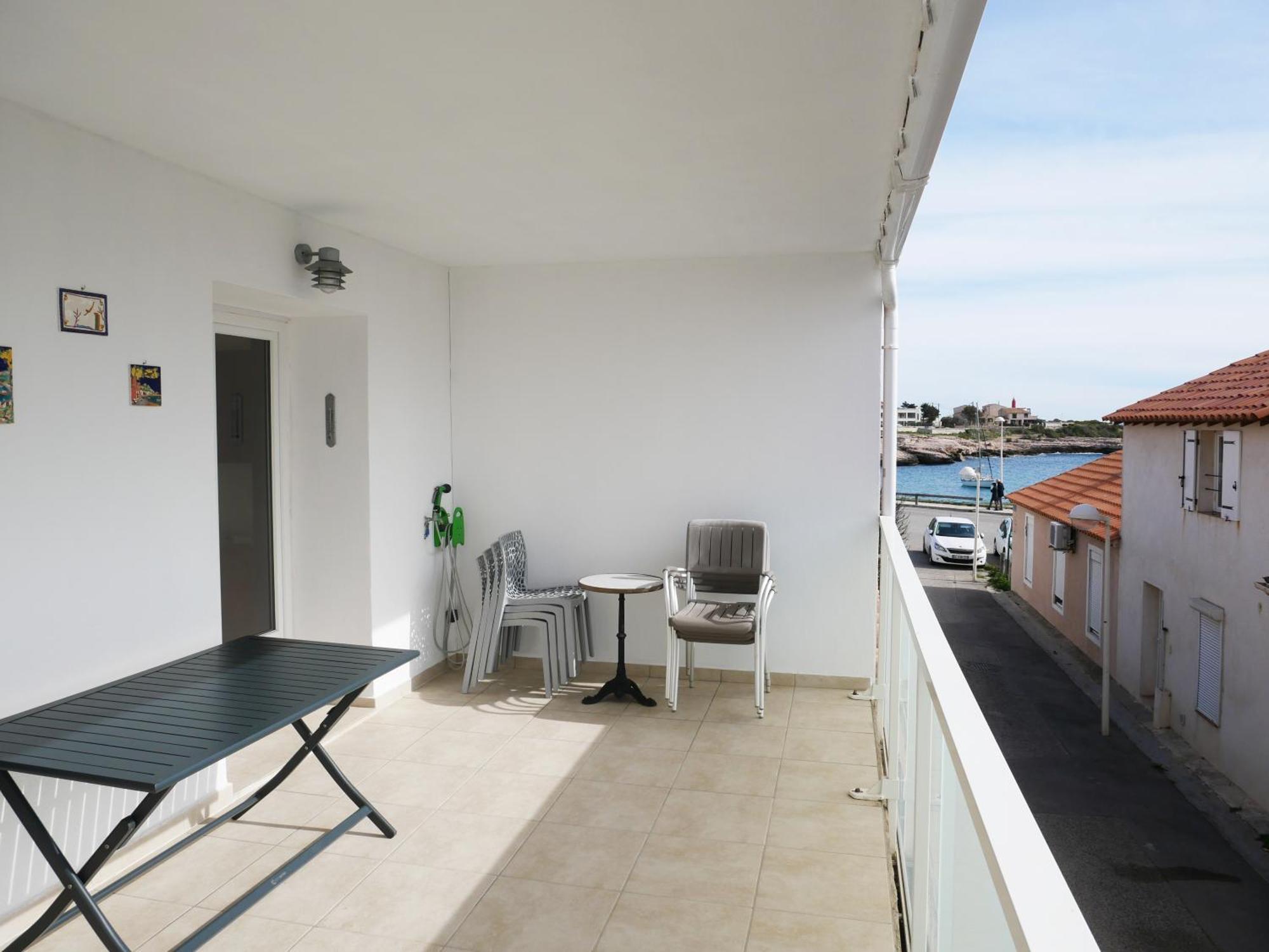Right By The Sea • Les Embruns Apartment *